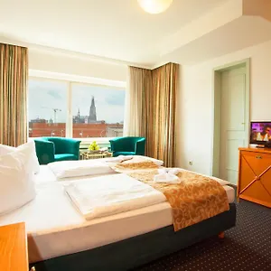 Ina Royal 3* Köln